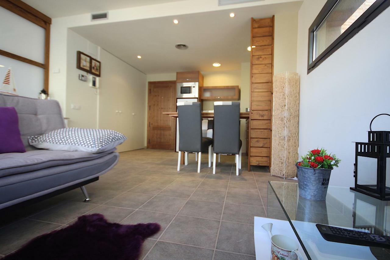 Romantic Loft Salas de Pallas Екстер'єр фото
