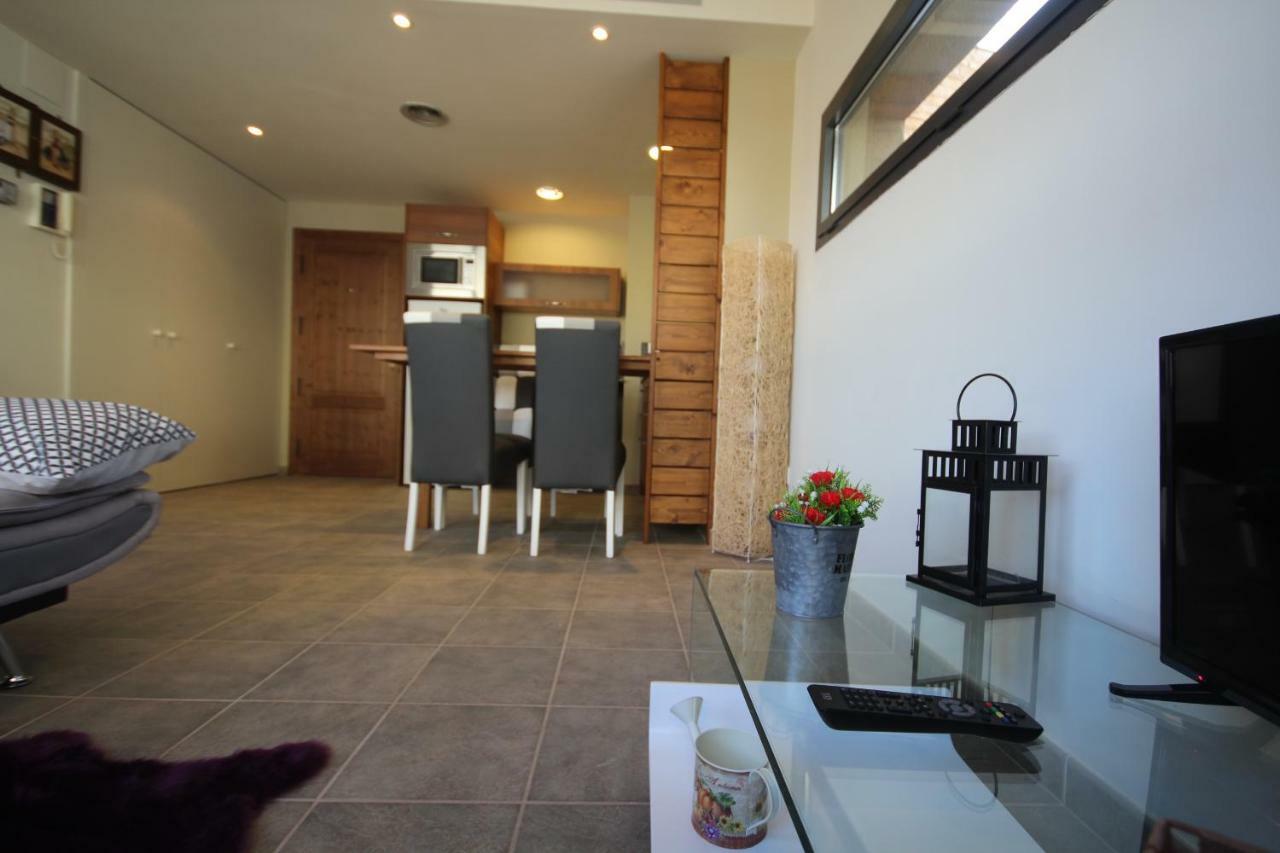 Romantic Loft Salas de Pallas Екстер'єр фото