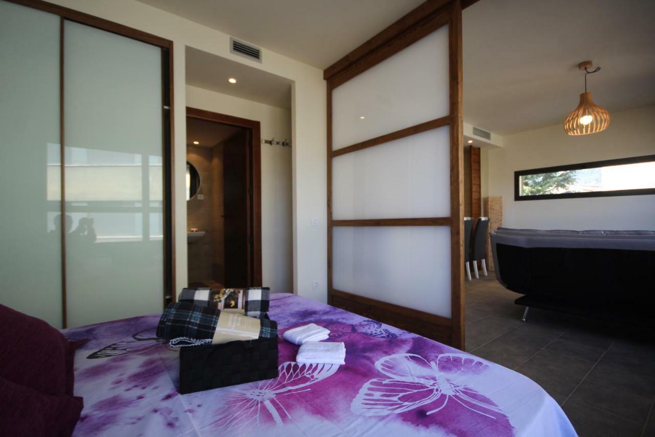 Romantic Loft Salas de Pallas Екстер'єр фото